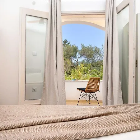 New! Paxoswhite Sea View Apartments & Studios! Gaios Exterior photo