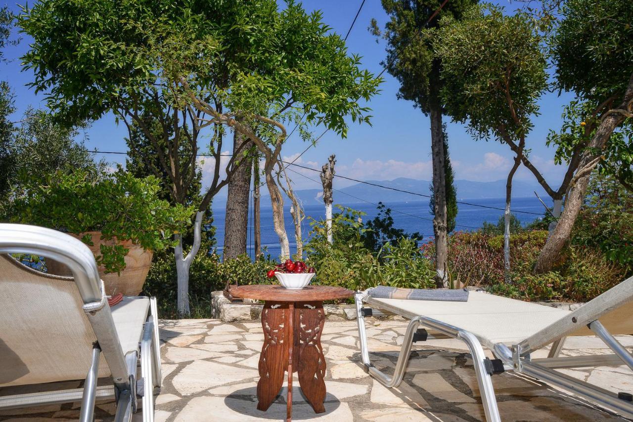 New! Paxoswhite Sea View & Studios! *