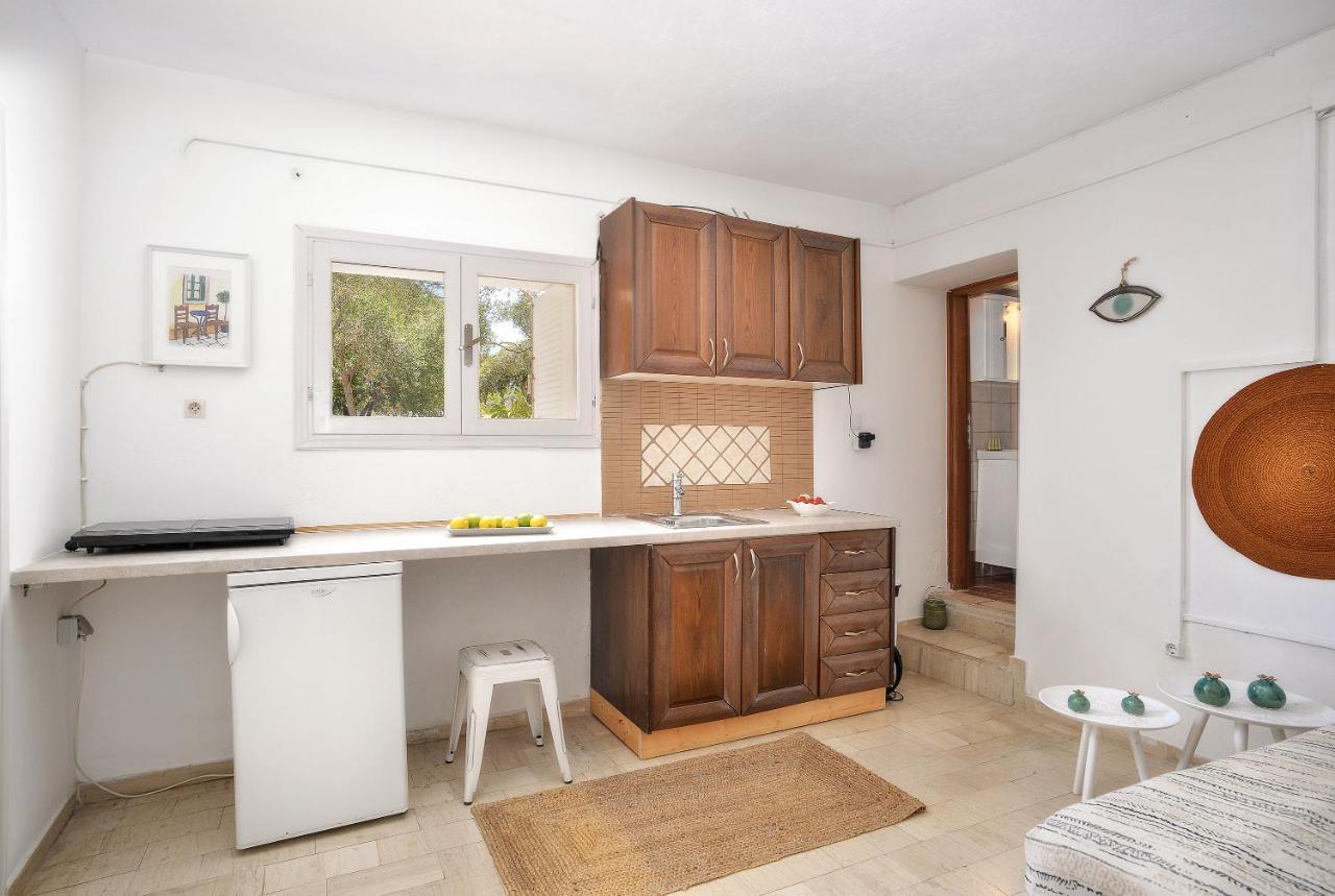 Apartment New! Paxoswhite Sea View & Studios! *