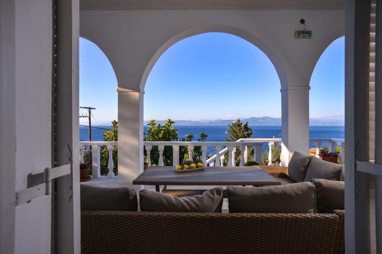 New! Paxoswhite Sea View & Studios! Apartment Gaios