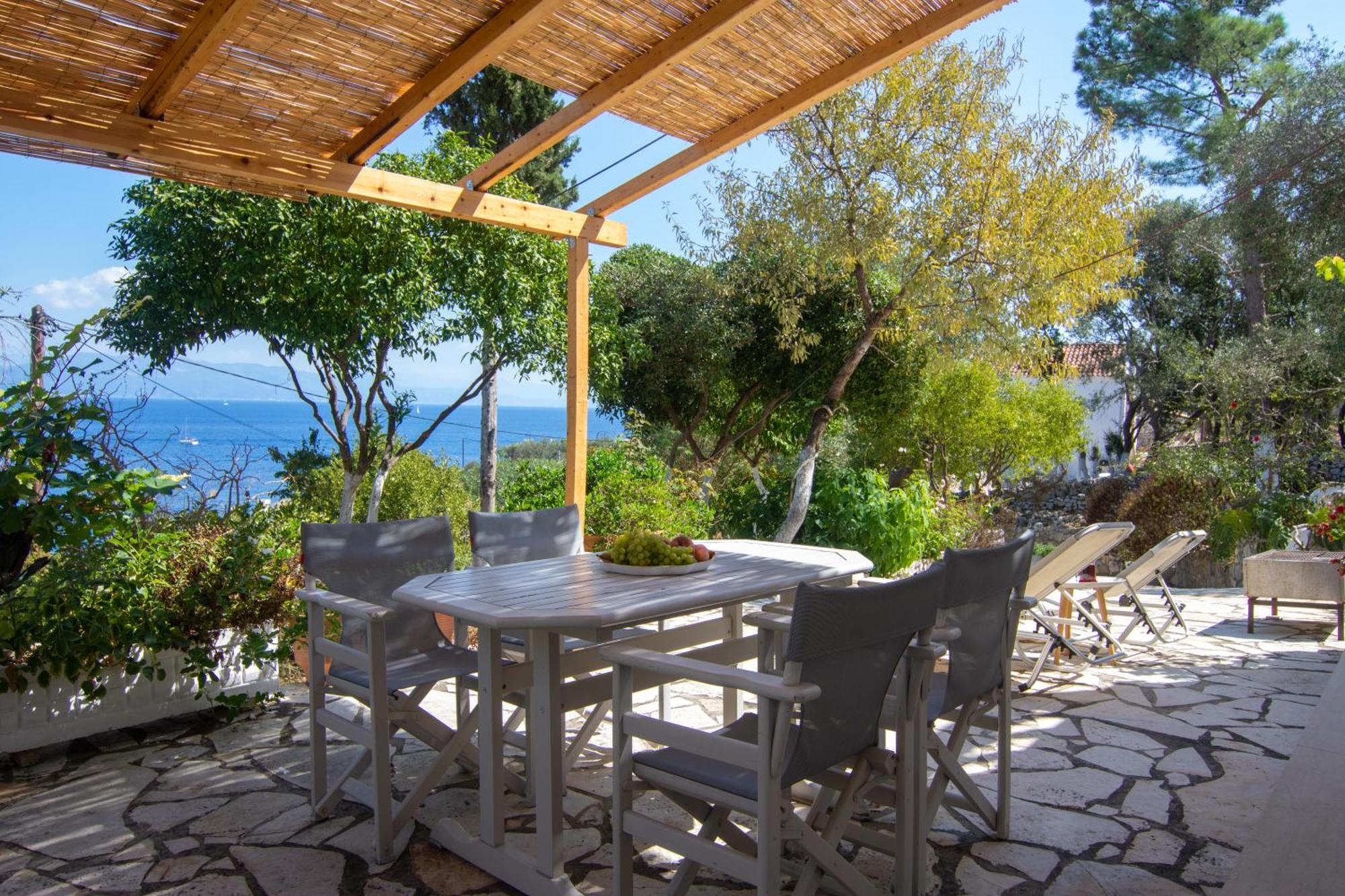 New! Paxoswhite Sea View & Studios! *